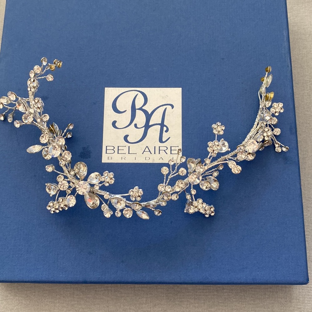 Bel aire head piece style 6769